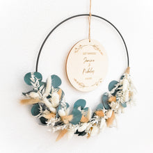 Lade das Bild in den Galerie-Viewer, Türkranz "Hochzeit" inkl. Trockenblumen