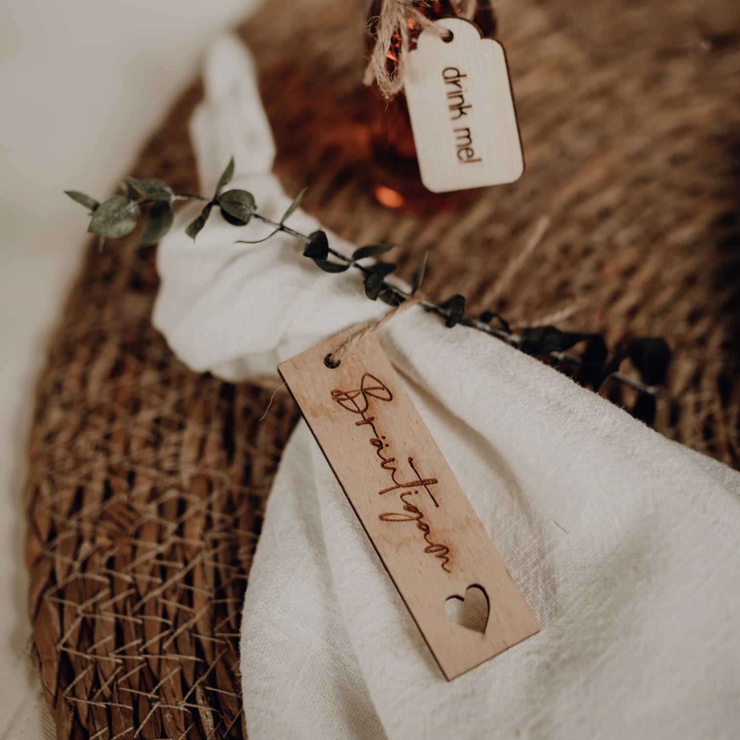 Anhänger Platzkarte aus Holz NAMEN (personalisiert)