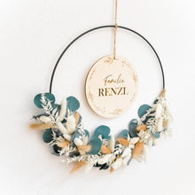 Lade das Bild in den Galerie-Viewer, Türkranz "Familie" inkl. Trockenblumen