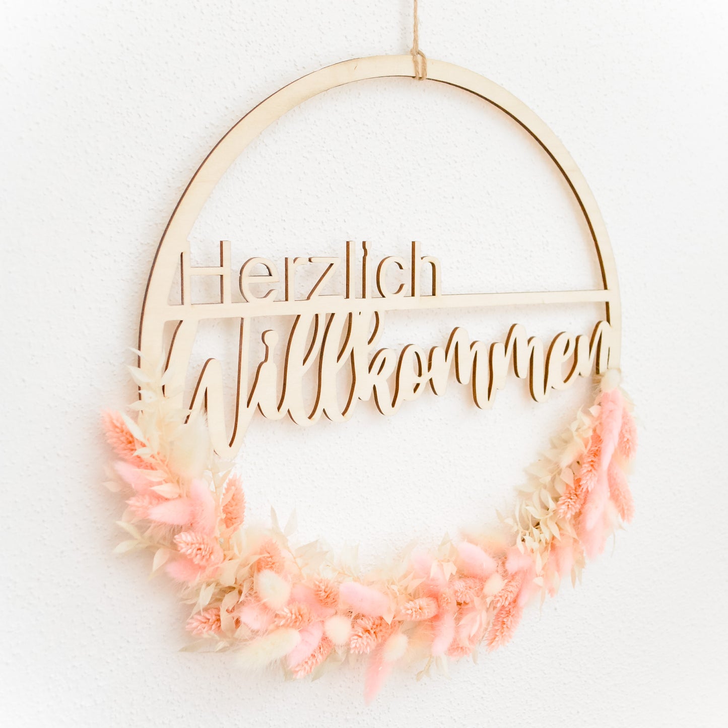 Holzkranz „Herzlich Willkommen“