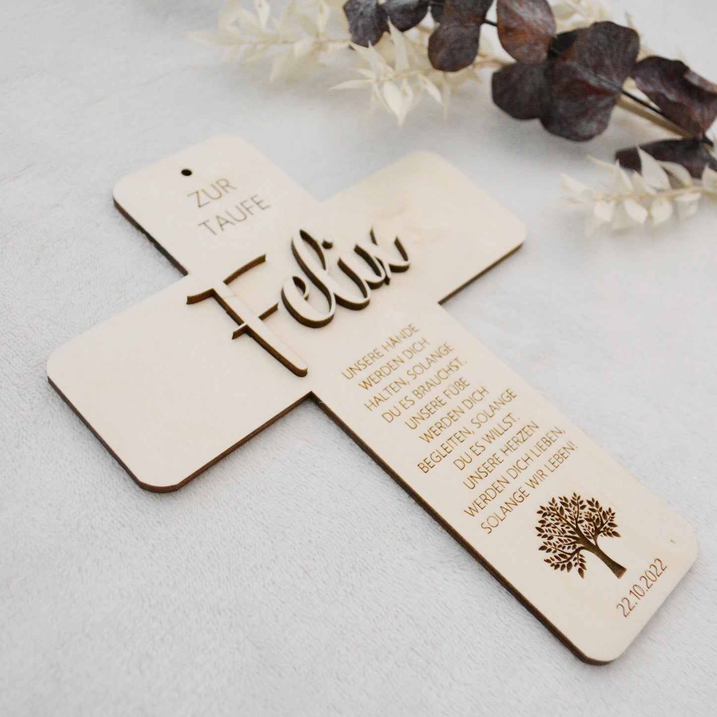 Holzkreuz Taufe personalisiert